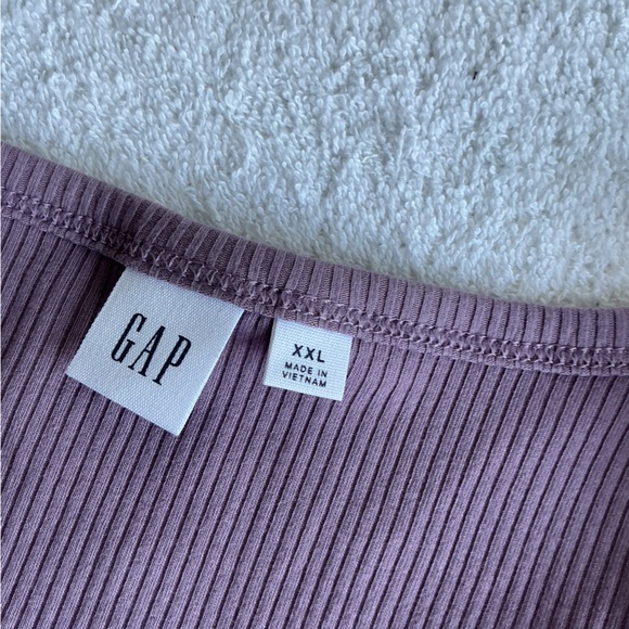 GAP Lavender Long Sleeve Women's Tee - Picture 7 of 10